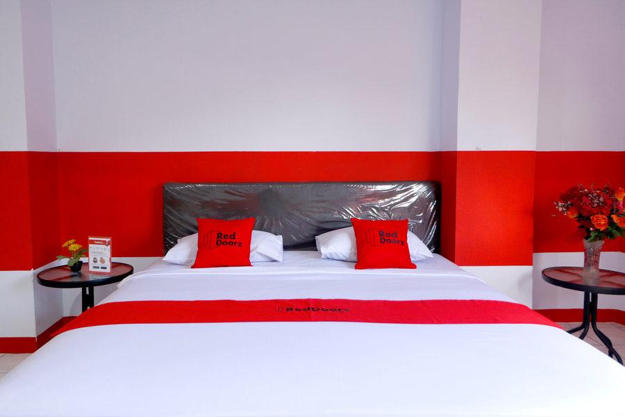 Reddoorz Plus @ Samratulangi Manado Exterior photo
