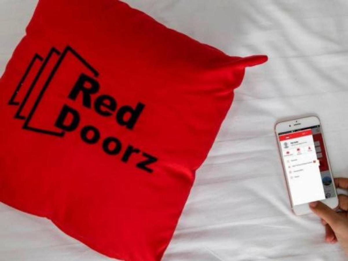 Reddoorz Plus @ Samratulangi Manado Exterior photo